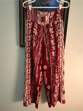 India Boutique Palazzo Elephant Print Pants, elastic waist, one size